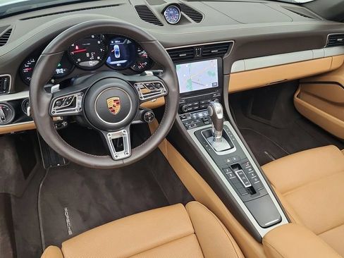 Used 2017 Porsche 911 Carrera 4S AWD/4WD image 34
