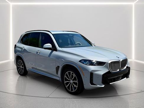 Used 2026 BMW X5 xDrive40i AWD/4WD image 7
