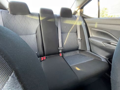 Used 2025 Nissan Versa SV FWD image 36