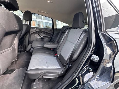Used 2017 Ford Escape SE AWD/4WD image 23