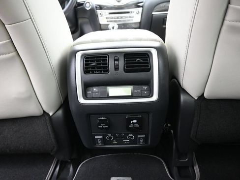 Used 2019 INFINITI QX60 Luxe w/ Limited Package AWD/4WD image 28
