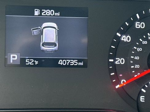 Used 2022 Kia Soul LX w/ Technology Package image 29