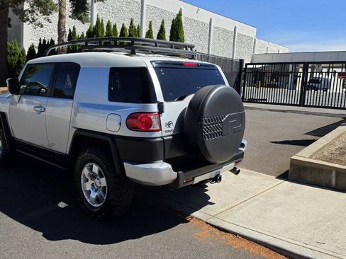 Used 2007 Toyota FJ Cruiser 4WD image 7