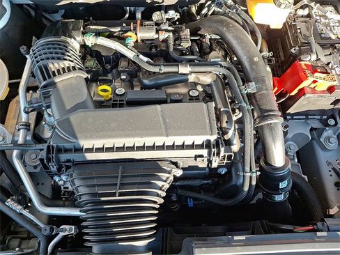 Used 2025 Lincoln Nautilus Premier w/ Equipment Group 102A image 29