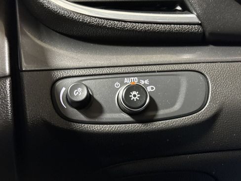 Used 2019 Buick Encore Preferred w/ Safety Package FWD image 18