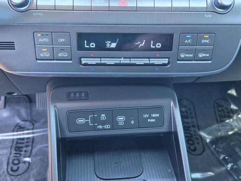 New 2026 Hyundai Kona Limited FWD image 27