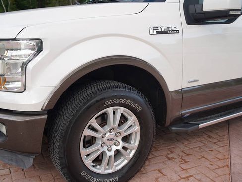 Used 2015 Ford F150 Lariat w/ Equipment Group 501A Mid AWD/4WD image 16
