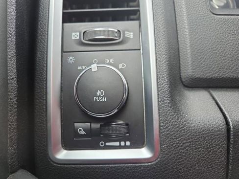 Used 2016 RAM 1500 Limited image 23