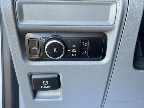 Used 2023 Ford F150 XLT w/ Trailer Tow Package image 31