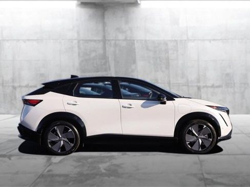Certified 2024 Nissan Ariya AWD image 5
