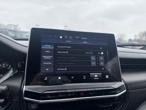 Used 2024 Jeep Compass Trailhawk image 29