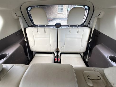 Used 2010 Lexus GX 460 w/ Comfort Plus Pkg AWD/4WD image 32