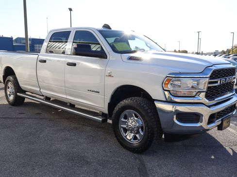 Used 2022 RAM 3500 Tradesman image 3
