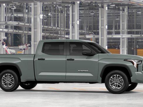 New 2026 Toyota Tundra SR5 AWD/4WD image 15