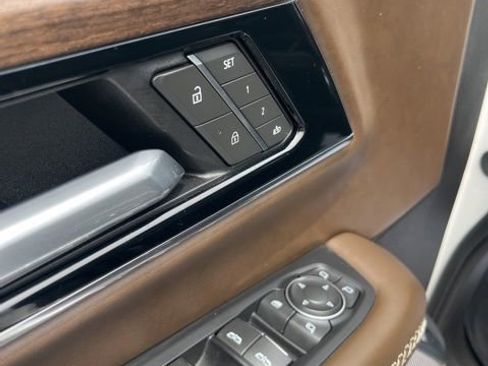 Used 2025 GMC Yukon XL Denali Ultimate w/ LPO, Floor Liner Package AWD/4WD image 14