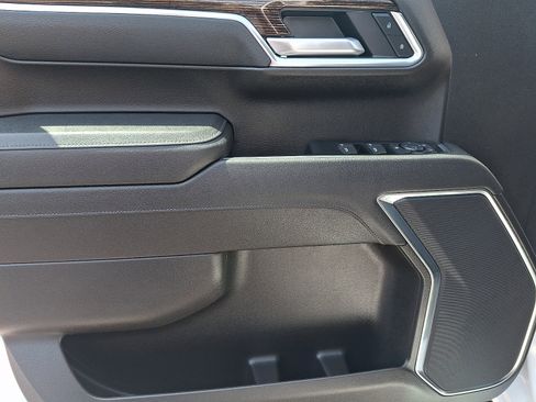 Used 2026 GMC Sierra 1500 Elevation image 12