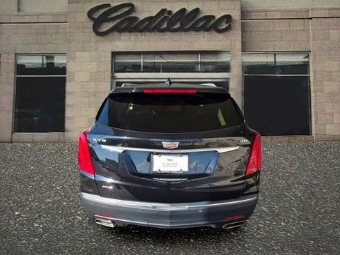 Used 2018 Cadillac XT5 Premium Luxury AWD/4WD image 4