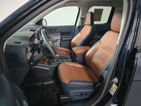 Used 2023 Ford Maverick Lariat w/ Lariat Luxury Package image 11