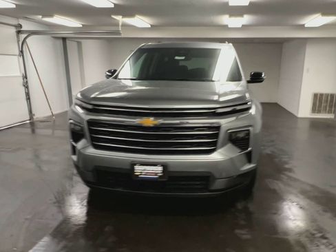 New 2025 Chevrolet Traverse LT w/ LPO, Floor Liner Package image 37