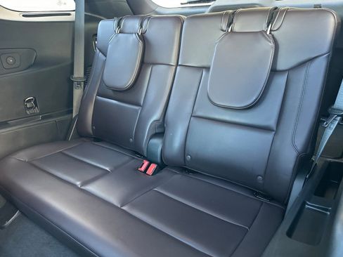 Used 2025 Ford Explorer Platinum w/ LUX Leather Package image 15