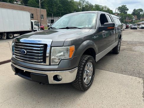 Used 2011 Ford F150 XLT w/ XLT Chrome Pkg AWD/4WD image 3