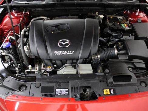Used 2015 MAZDA MAZDA3 i Touring w/ Technology Package image 26