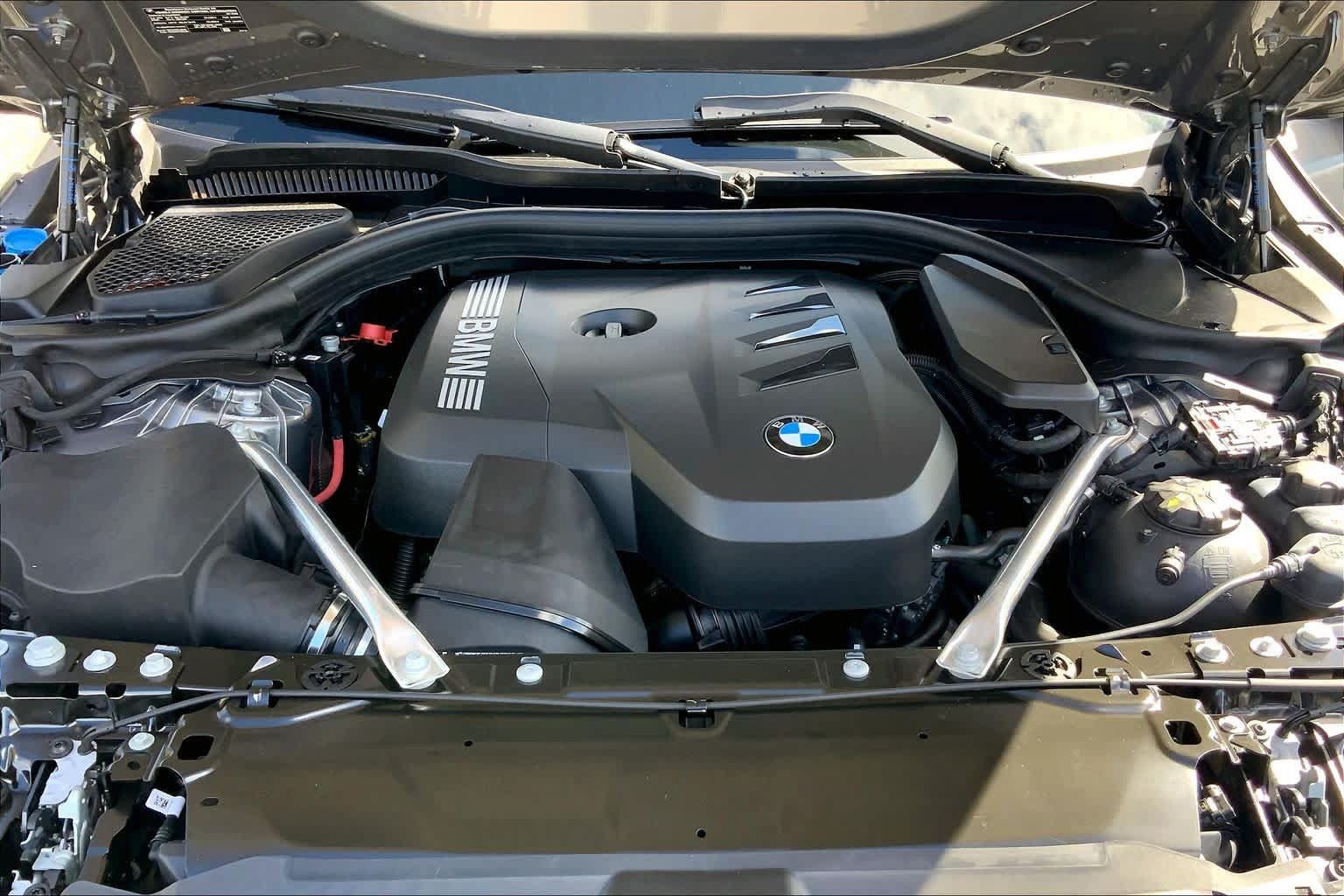 Used 2026 BMW 530i w/ Premium Package RWD image 16