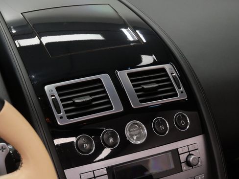 Used 2008 Aston Martin DB9 Volante RWD image 31