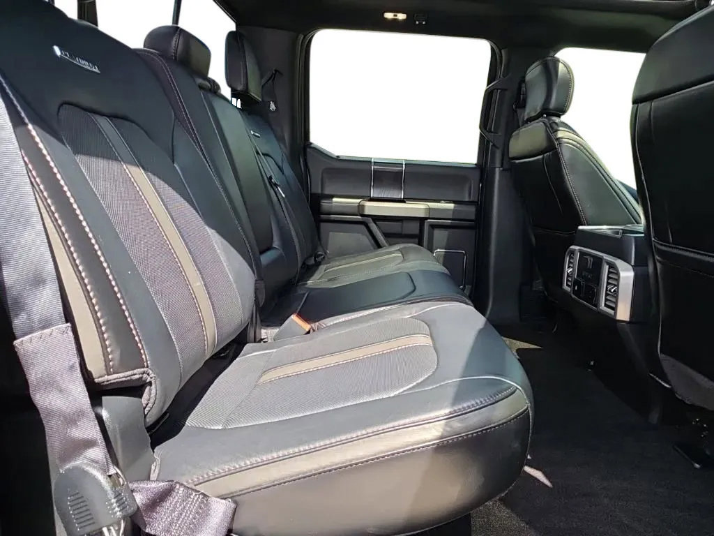 Used 2019 Ford F150 Platinum w/ Equipment Group 701A Luxury AWD/4WD image 19