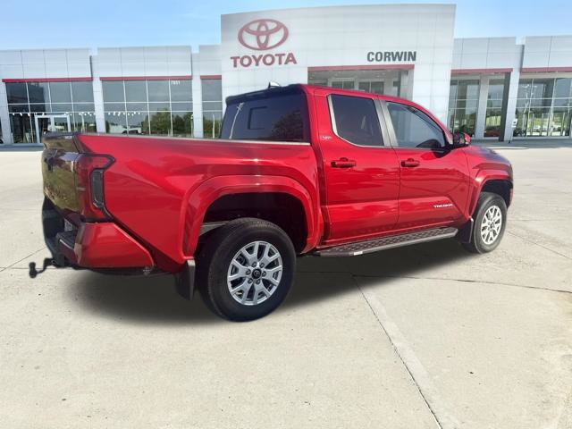 Used 2024 Toyota Tacoma SR5 AWD/4WD image 38