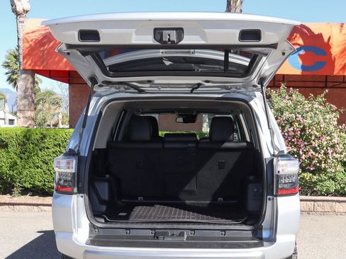 Used 2022 Toyota 4Runner TRD Off-Road Premium w/ Moonroof Package image 9