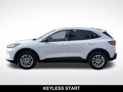 Used 2022 Ford Escape SE w/ Convenience Package AWD/4WD image 2
