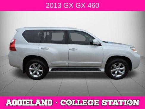 Used 2013 Lexus GX 460 w/ Comfort Plus Pkg image 2