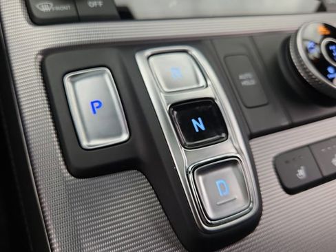 Used 2023 Hyundai Palisade Calligraphy image 23