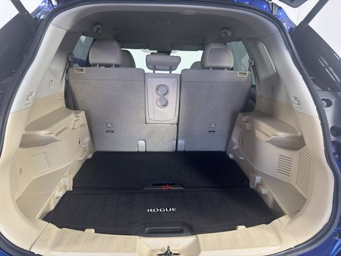 Used 2020 Nissan Rogue SV AWD/4WD image 35