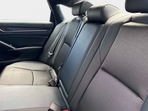 Used 2020 Honda Accord Sport image 11