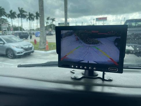 Used 2013 Chevrolet Express 1500 image 22