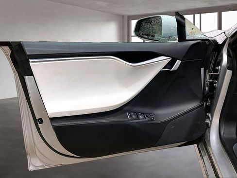 Used 2017 Tesla Model S 100D image 21