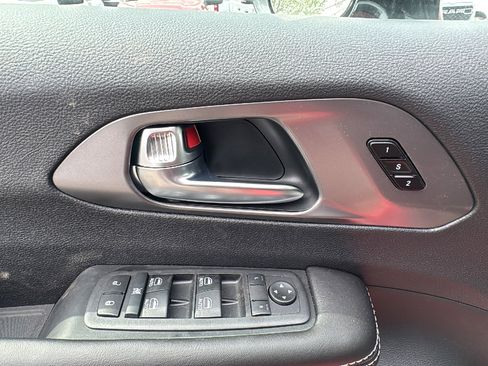 New 2026 Chrysler Pacifica Select FWD image 12