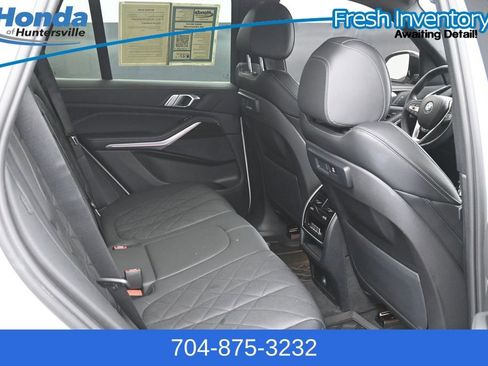 Used 2023 BMW X5 xDrive40i w/ Premium Package AWD/4WD image 11