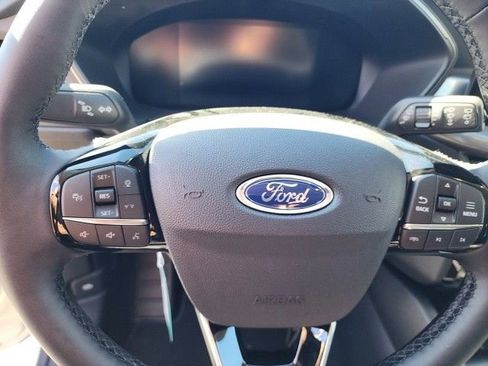 New 2025 Ford Escape SE image 14