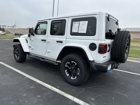 Used 2024 Jeep Wrangler Unlimited Rubicon 4xe image 8