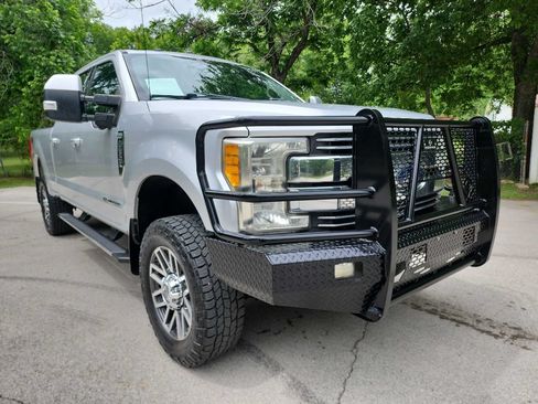 Used 2017 Ford F250 Lariat w/ Lariat Ultimate Package AWD/4WD image 1
