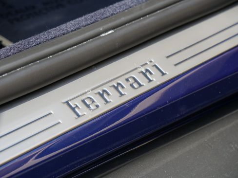 Used 2022 Ferrari Roma RWD image 13