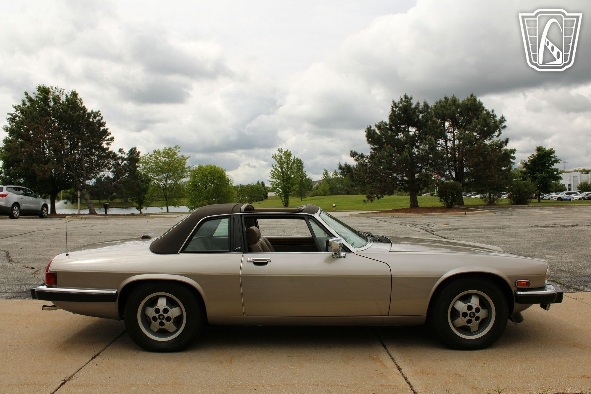 Used 1988 Jaguar XJS V12 Convertible RWD image 6
