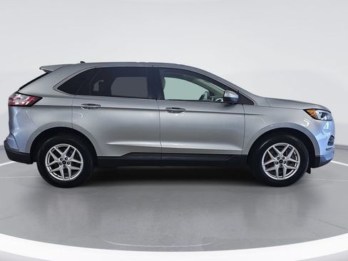 Used 2023 Ford Edge SEL AWD/4WD image 2