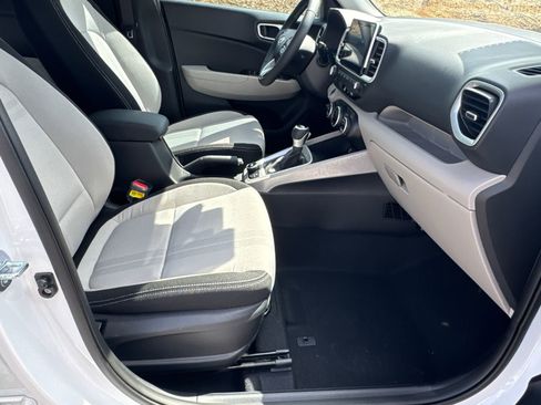 New 2026 Hyundai Venue SEL FWD image 14