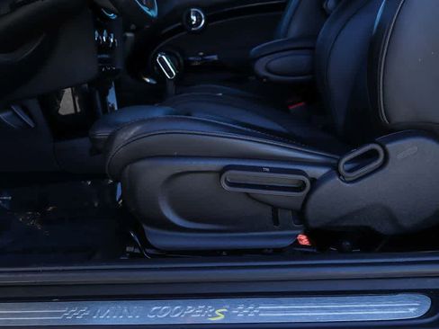 Used 2023 MINI Cooper SE FWD image 21