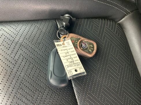 Used 2021 Buick Encore GX Essence w/ Advanced Technology Package AWD/4WD image 15