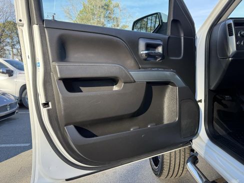 Used 2019 Chevrolet Silverado 1500 LT image 19